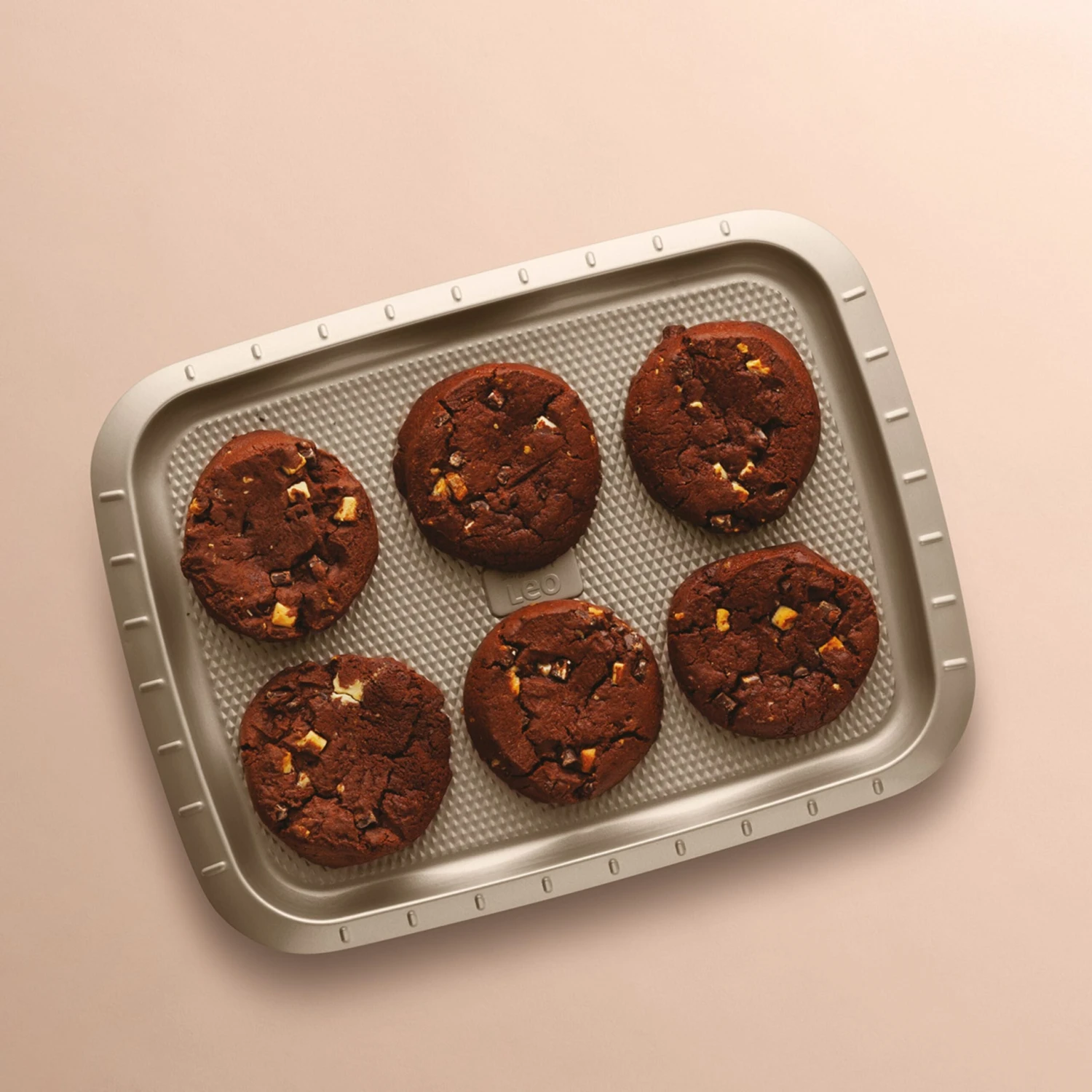 BergHOFF Balance Non-stick Carbon Steel Cookie Sheet 13.25" 7 BergHOFF Balance Non-stick Carbon Steel Cookie Sheet 13.25" - Image 5