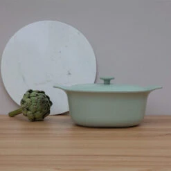 BergHOFF Ron 11" Cast Iron Covered Casserole 5.5-Quart -BergHOFF Shop 761643 2