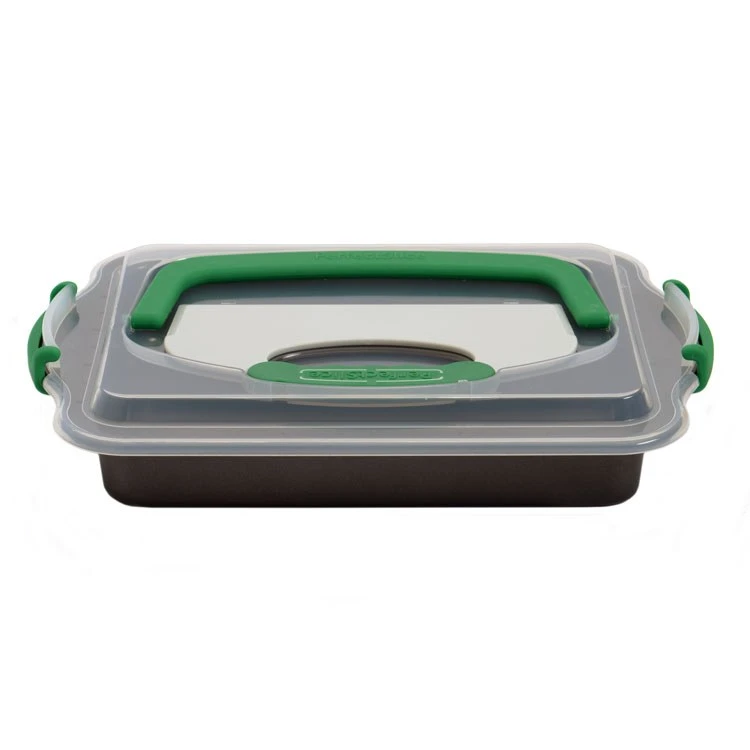 BergHOFF Perfect Slice Two-Piece Covered Cake Pan With Cutting Tool 3 BergHOFF Perfect Slice Two-Piece Covered Cake Pan With Cutting Tool