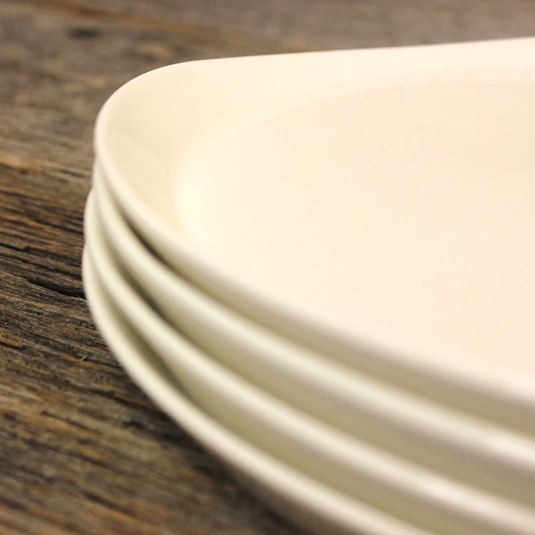 BergHOFF Eclipse 10" Porcelain Round Plates Set Of 4 6 BergHOFF Eclipse 10" Porcelain Round Plates Set Of 4 - Image 4