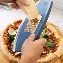 BergHOFF Leo Pizza Stone, Cutter, And Paddle Set -BergHOFF Shop 764203 2