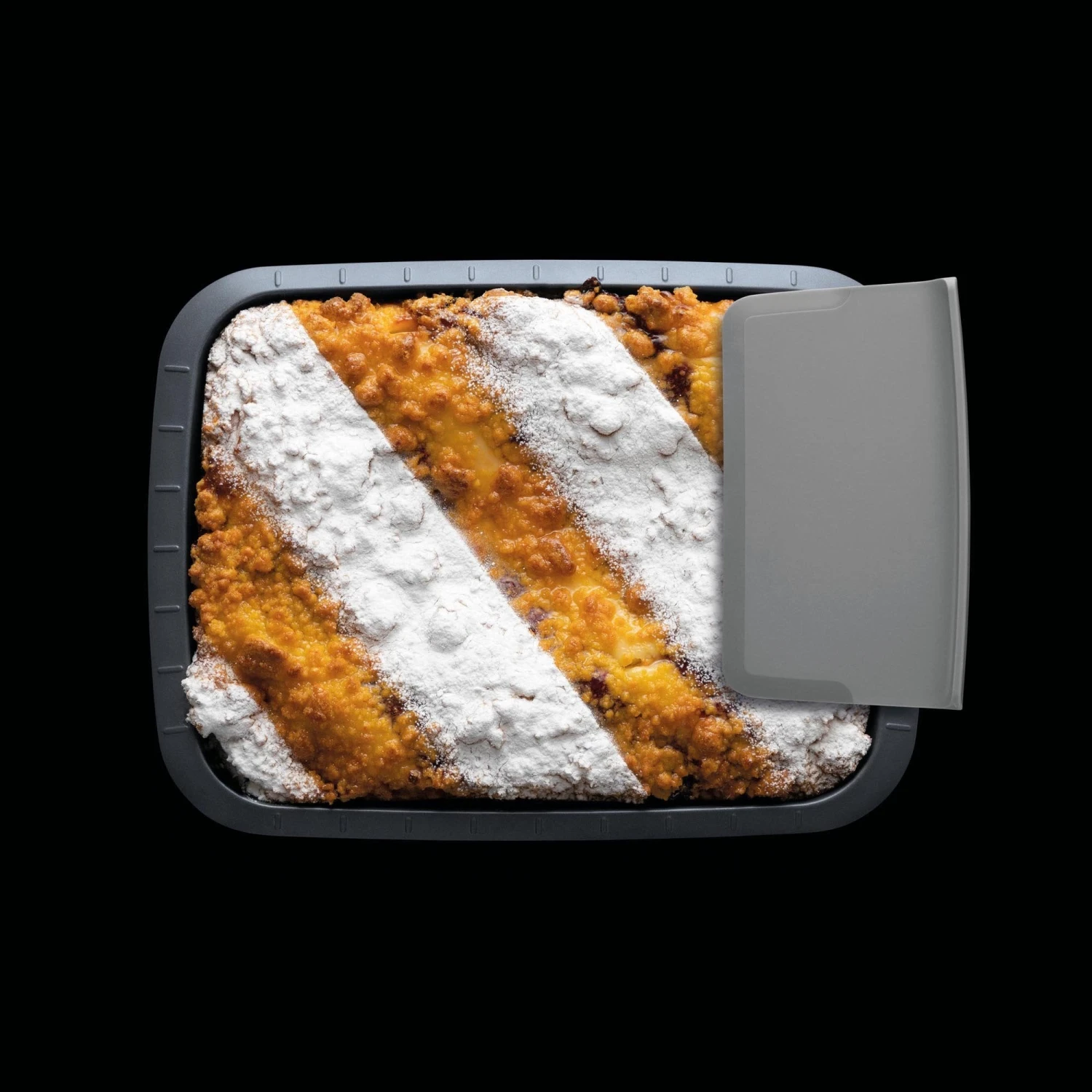 BergHOFF GEM 13" Covered Cake Pan Gray With Carry Lid And Slicing Tool 7 BergHOFF GEM 13" Covered Cake Pan Gray With Carry Lid And Slicing Tool - Image 5