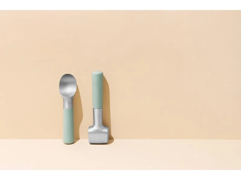 BergHOFF Leo 7.25" Cast Aluminum Ice Cream Scoop, Mint 4 BergHOFF Leo 7.25" Cast Aluminum Ice Cream Scoop, Mint - Image 2