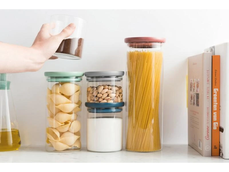 BergHOFF Leo 5" Glass Food Container With Spoon, Grey 5 BergHOFF Leo 5" Glass Food Container With Spoon, Grey - Image 3